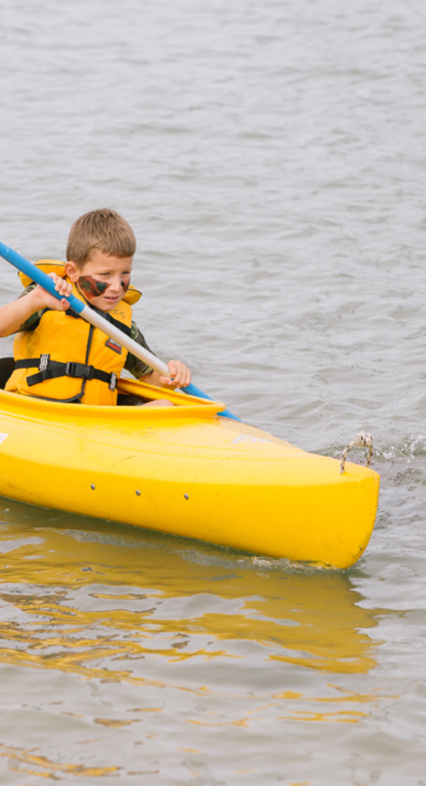 Sideimage kayakyoungboy